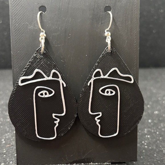 Accessories - 🎨✨ Abstract Picasso Teardrop Earrings | Silver Tone Accents 🩶